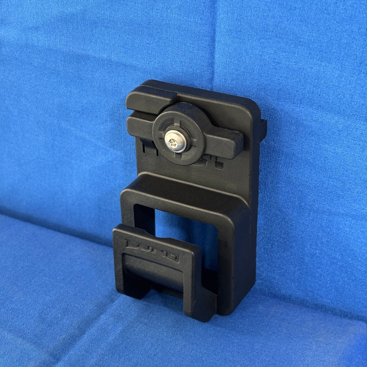 Lund SportTrak STRAIGHT MINI Mounting Bracket 2354508